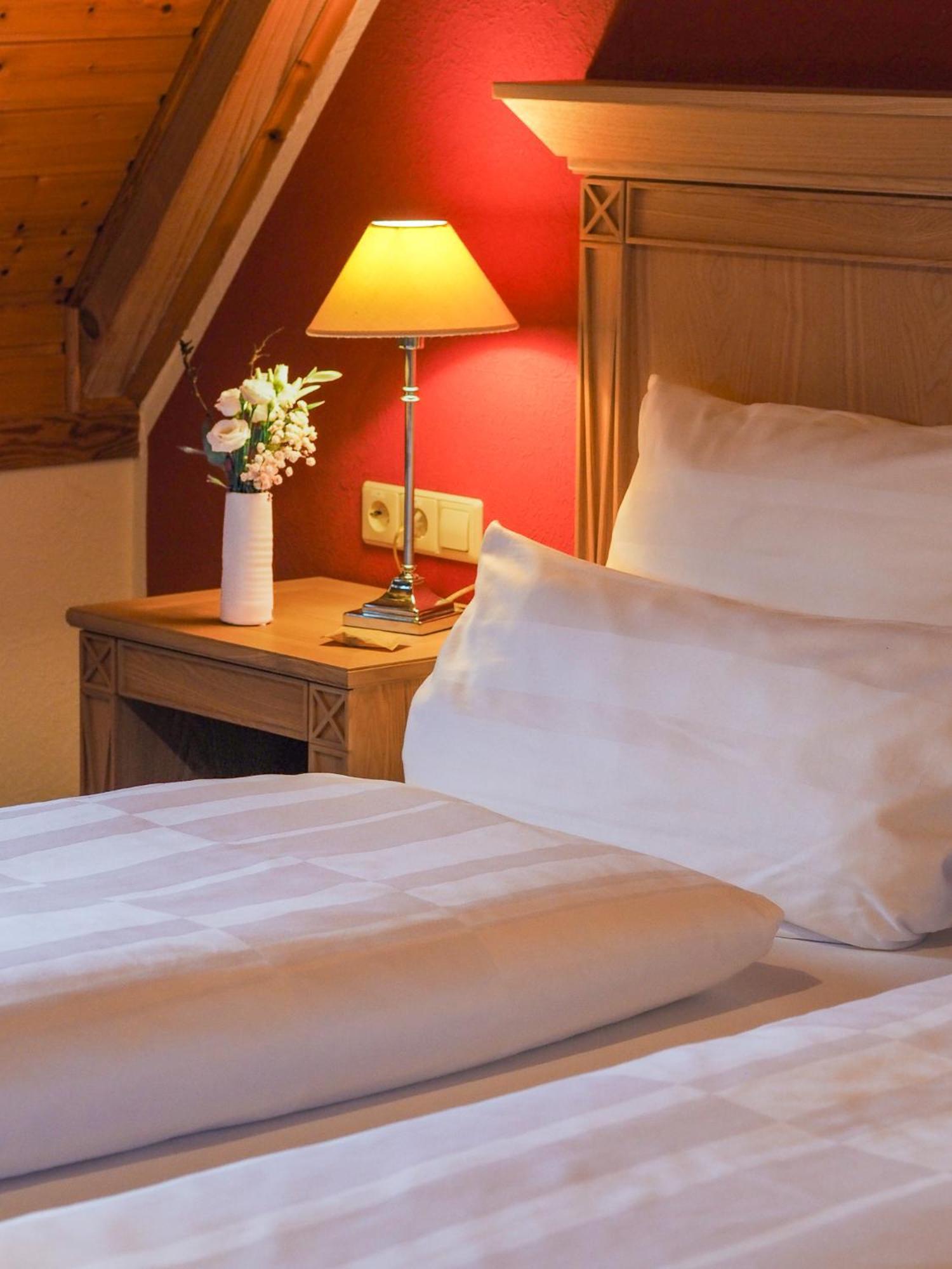 Hotel Leinsweiler Hof エクステリア 写真